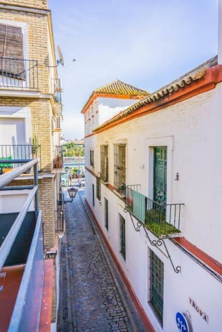 Luminoso Apartamento Centro Triana Apartman Sevilla Kültér fotó